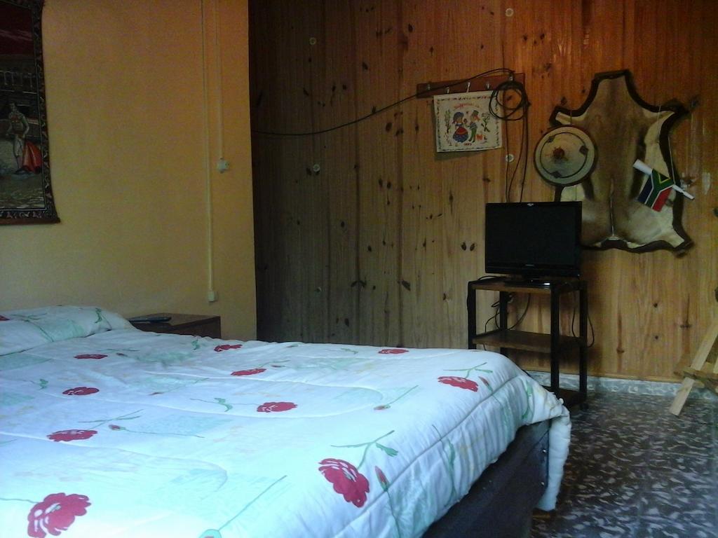 Carmelo Hostel Room photo