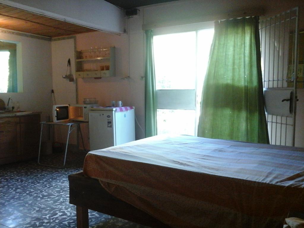 Carmelo Hostel Room photo