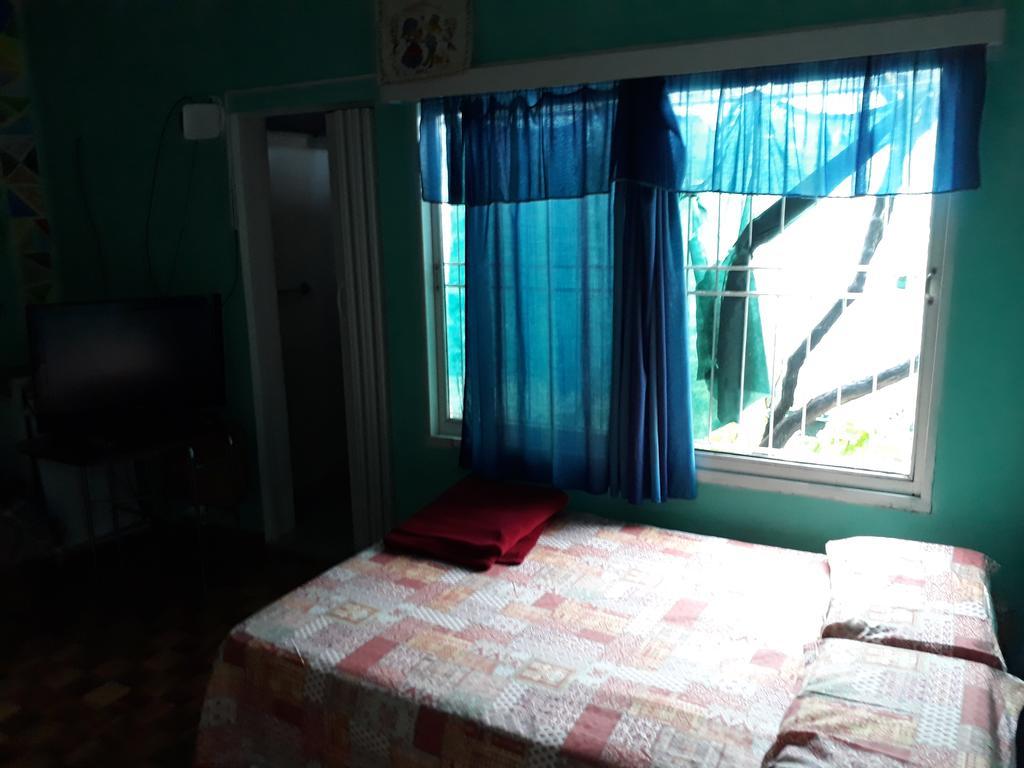 Carmelo Hostel Exterior photo